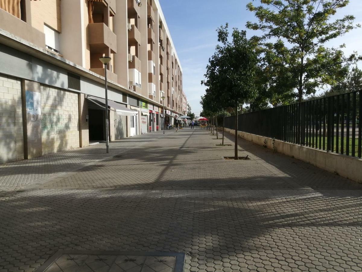 Sevilla Sol Bagian luar foto